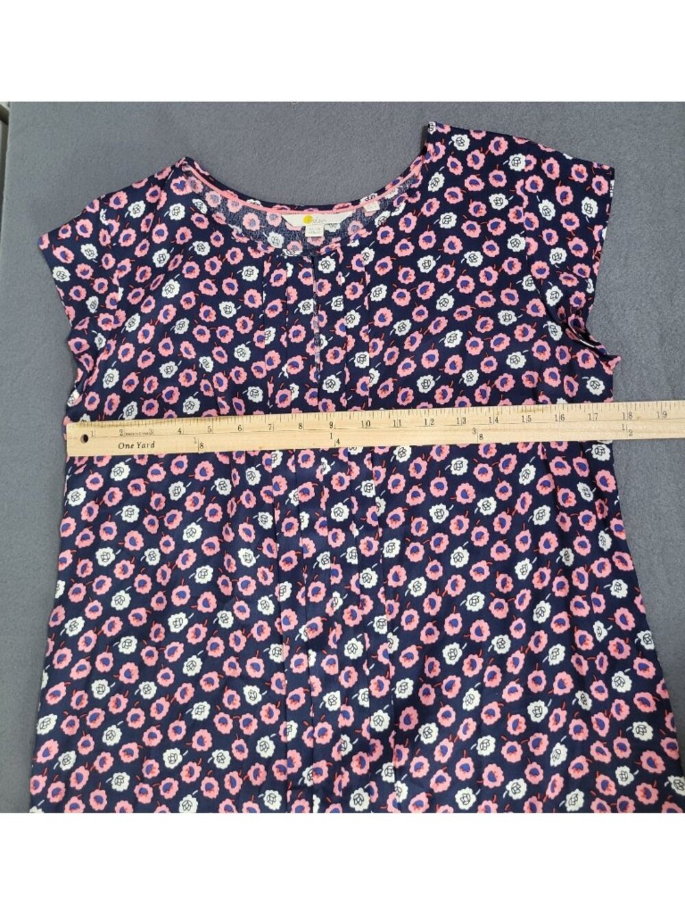 BODEN Womens SZ 6 Pleat Front Top Azalea Floral Print Keyhole Blouse Navy Pink - Picture 4 of 7